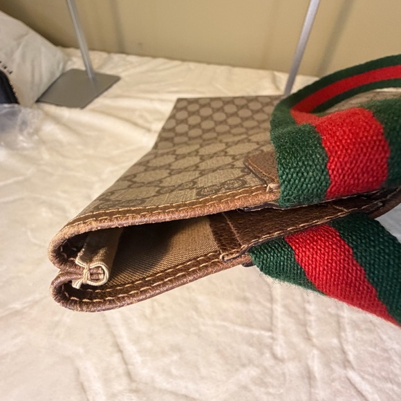 Gucci Beige and Brown Signature Tote - Picture 15 of 16